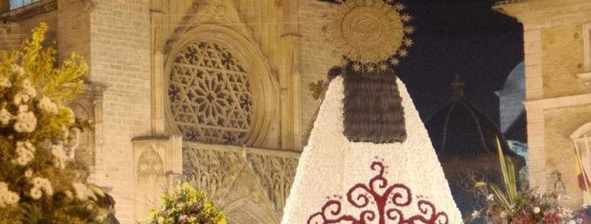 Ofrenda Virgen Desamparados Valencia