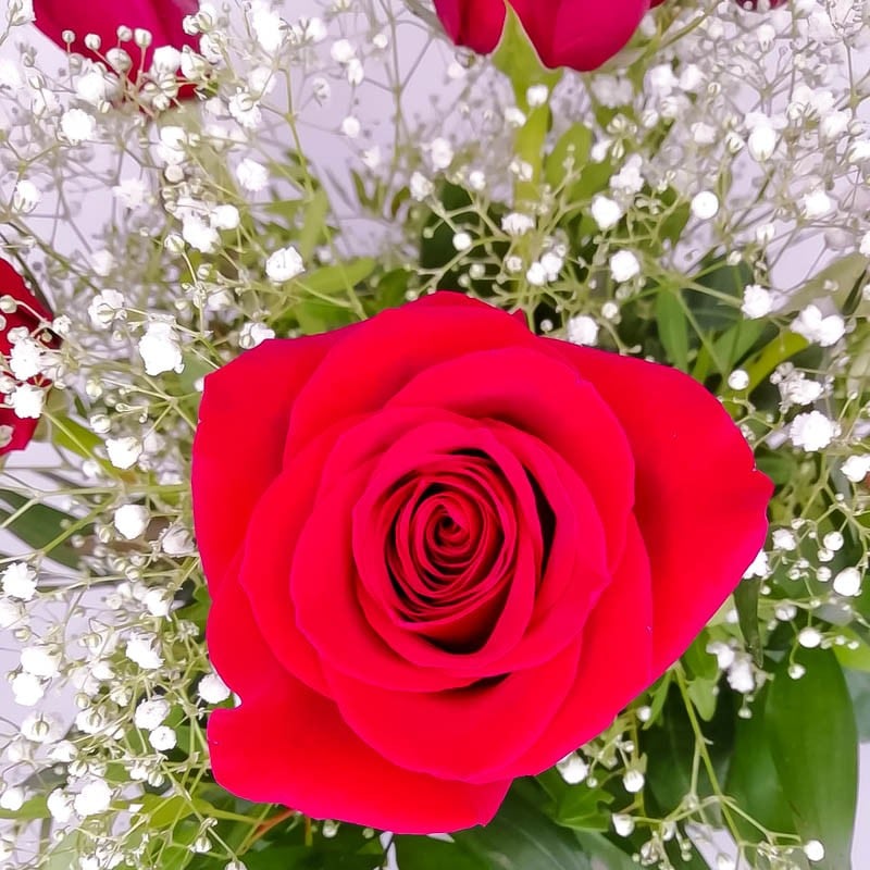 Ramo de 6 Rosas Rojas y Bombones Amor Dulce